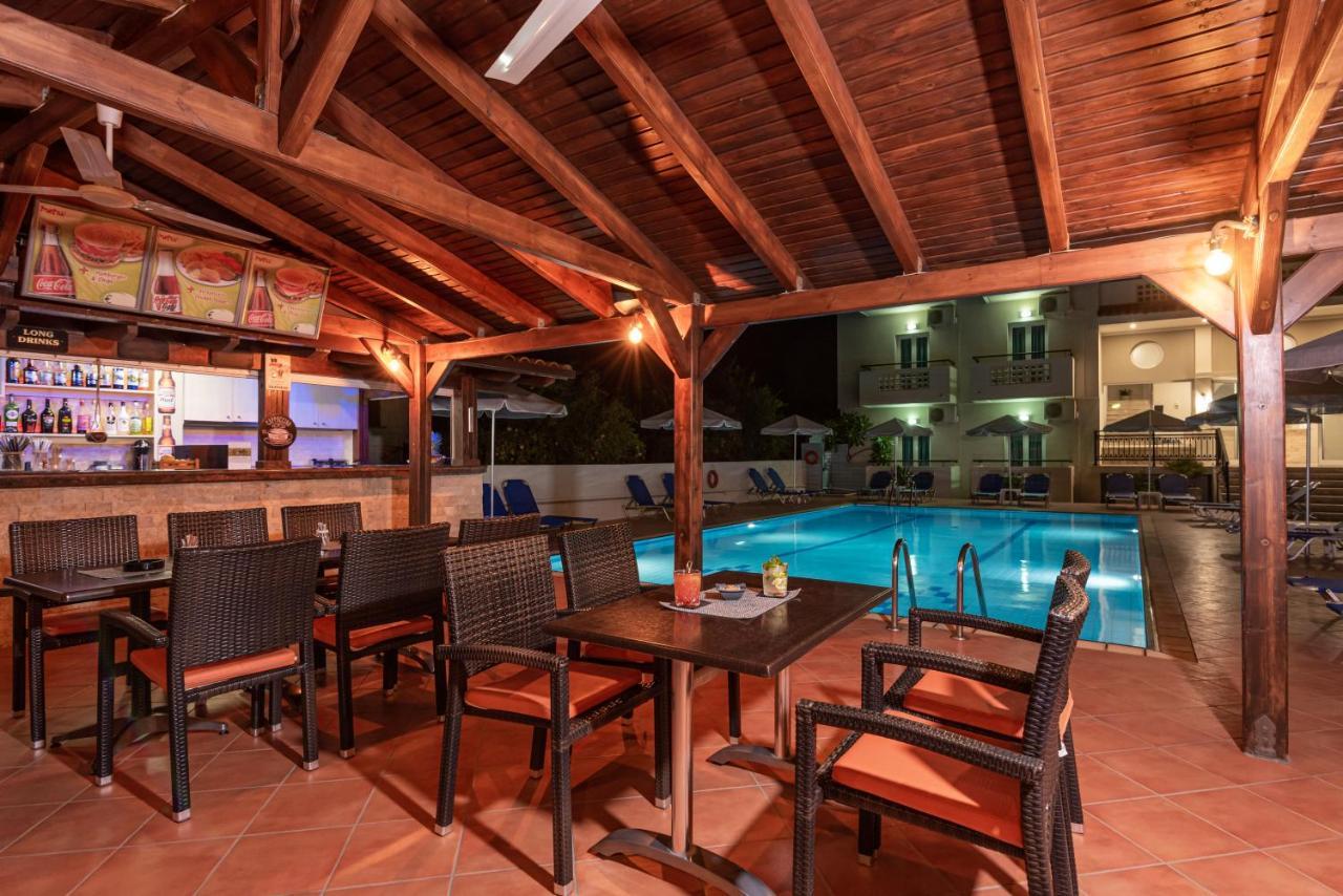 Sisi Breeze Hotel Luaran gambar