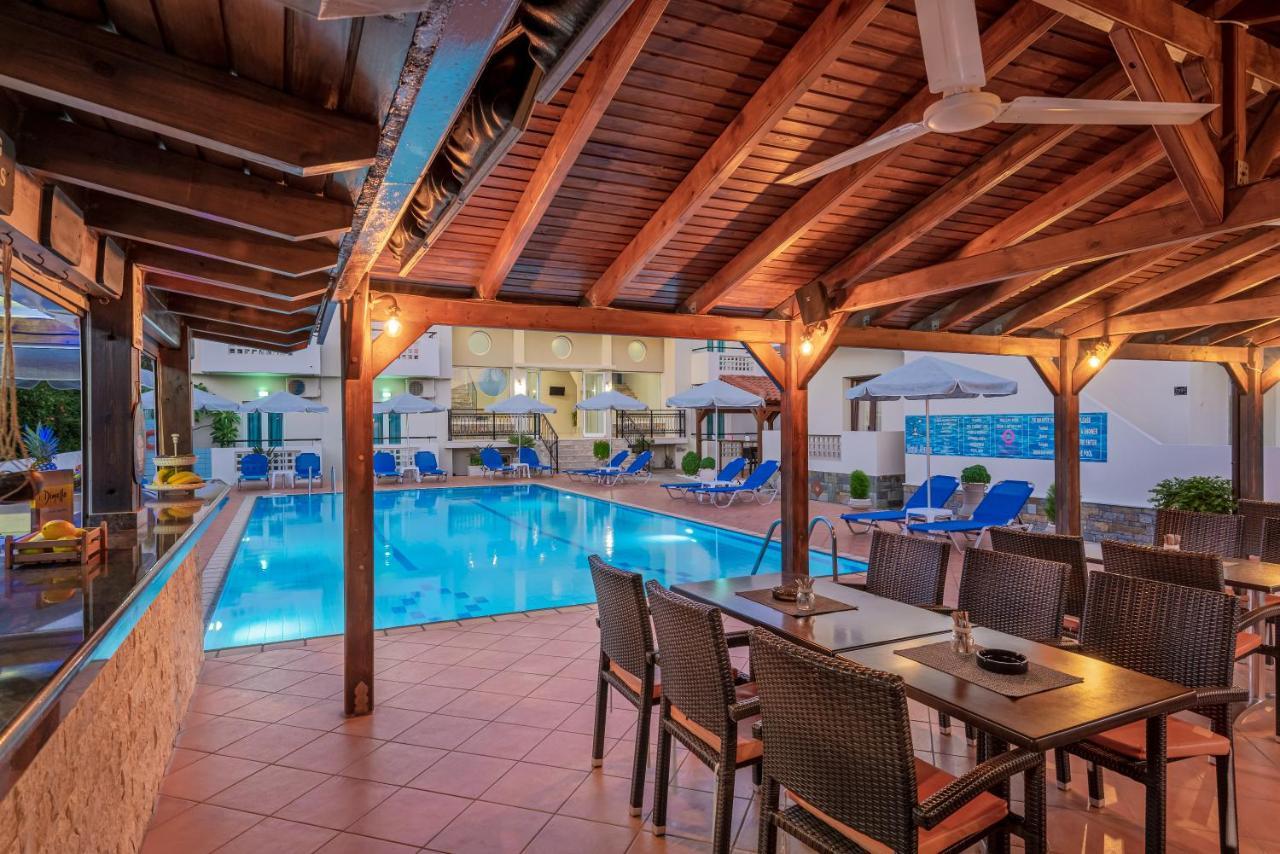 Sisi Breeze Hotel Luaran gambar
