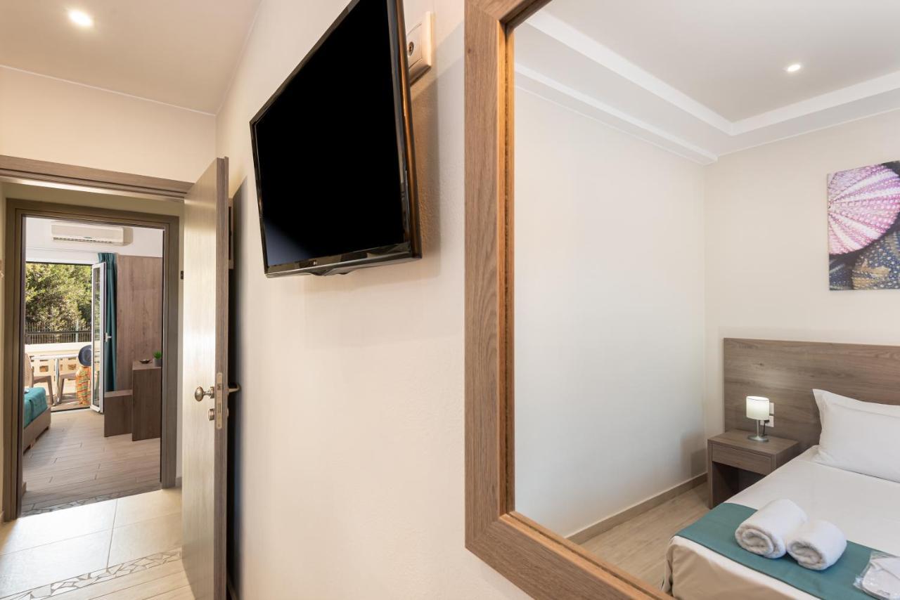 Sisi Breeze Hotel Luaran gambar
