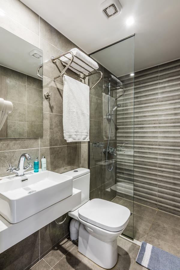 Sisi Breeze Hotel Luaran gambar