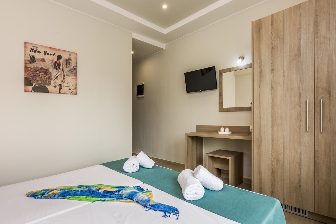 Sisi Breeze Hotel Luaran gambar